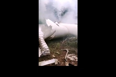 Mảnh vỡ vệ tinh cỡ lớn rơi trúng ngôi làng ở Trung Quốc