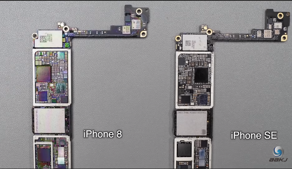 Video mổ xẻ iPhone SE 2020 cho thấy cấu trúc gần như tương đồng iPhone 8 - 4 Video mổ xẻ iPhone SE 2020 cho thấy cấu trúc gần như tương đồng iPhone 8 - 4