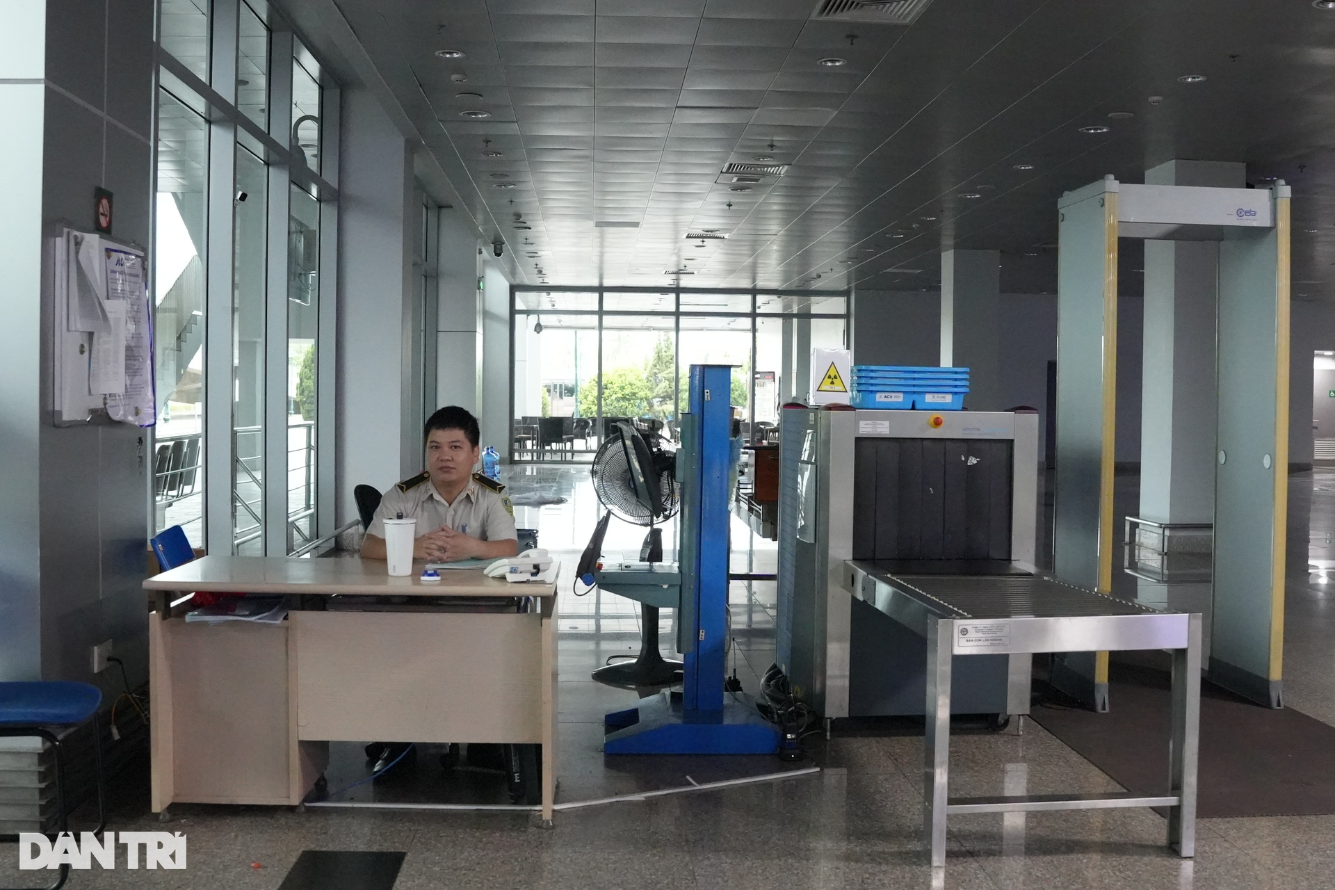 Sân bay quốc tế Vinh trong ngày đầu đóng cửa để sửa chữa - 6 Sân bay quốc tế Vinh trong ngày đầu đóng cửa để sửa chữa - 6