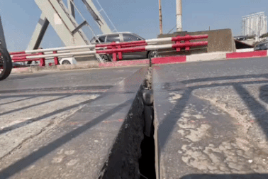 Hiện trạng cầu Chương Dương đang được "khám bệnh" chờ sửa chữa tổng thể