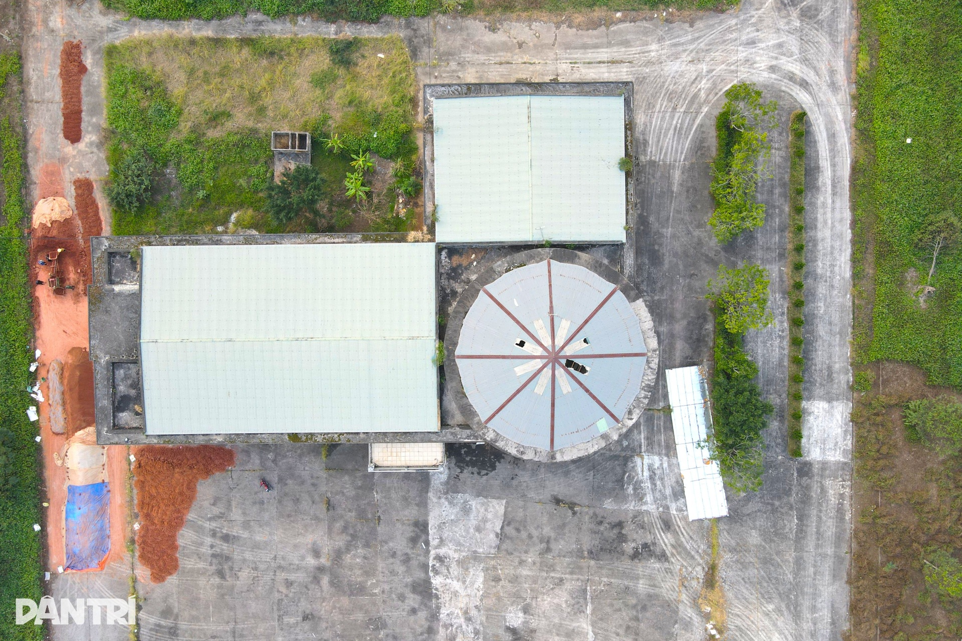 Trung tâm phát triển nông thôn 17 tỷ đồng xây xong chỉ để làm cảnh - 10