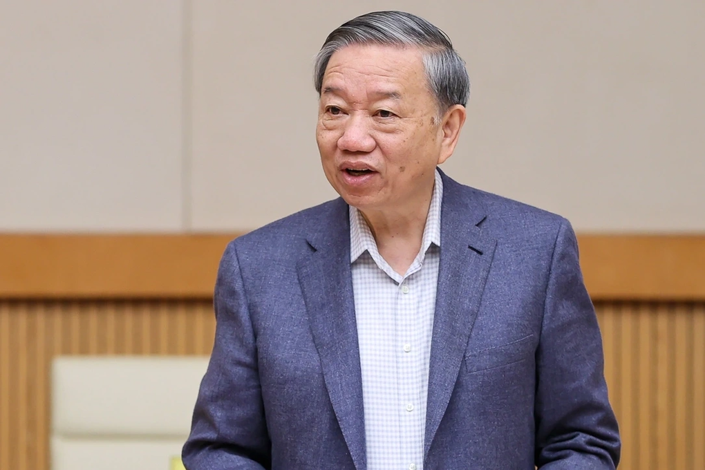 Bộ trưởng Công an lý giải việc cần đổi bằng lái xe giấy sang thẻ nhựa - 1 Bộ trưởng Công an lý giải việc cần đổi bằng lái xe giấy sang thẻ nhựa - 1