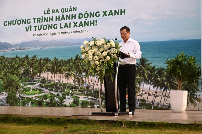 Ông Nguyễn Việt Quang-Phó Chủ tịch kiêm Tổng Giám đốc Tập đoàn Vingroup phát biểu tại buổi lễ