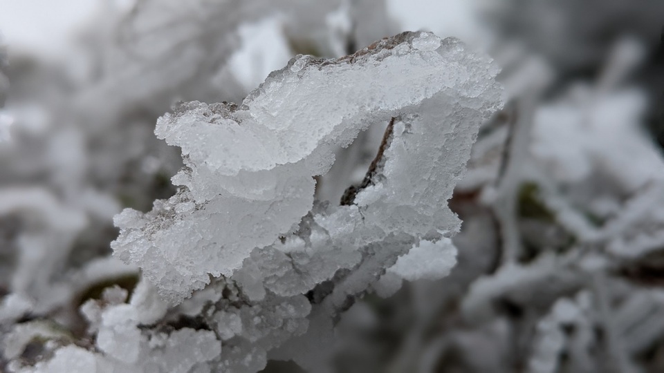 Nhiệt độ xuống dưới 1 độ C, đồ dùng sinh hoạt của người dân bị 