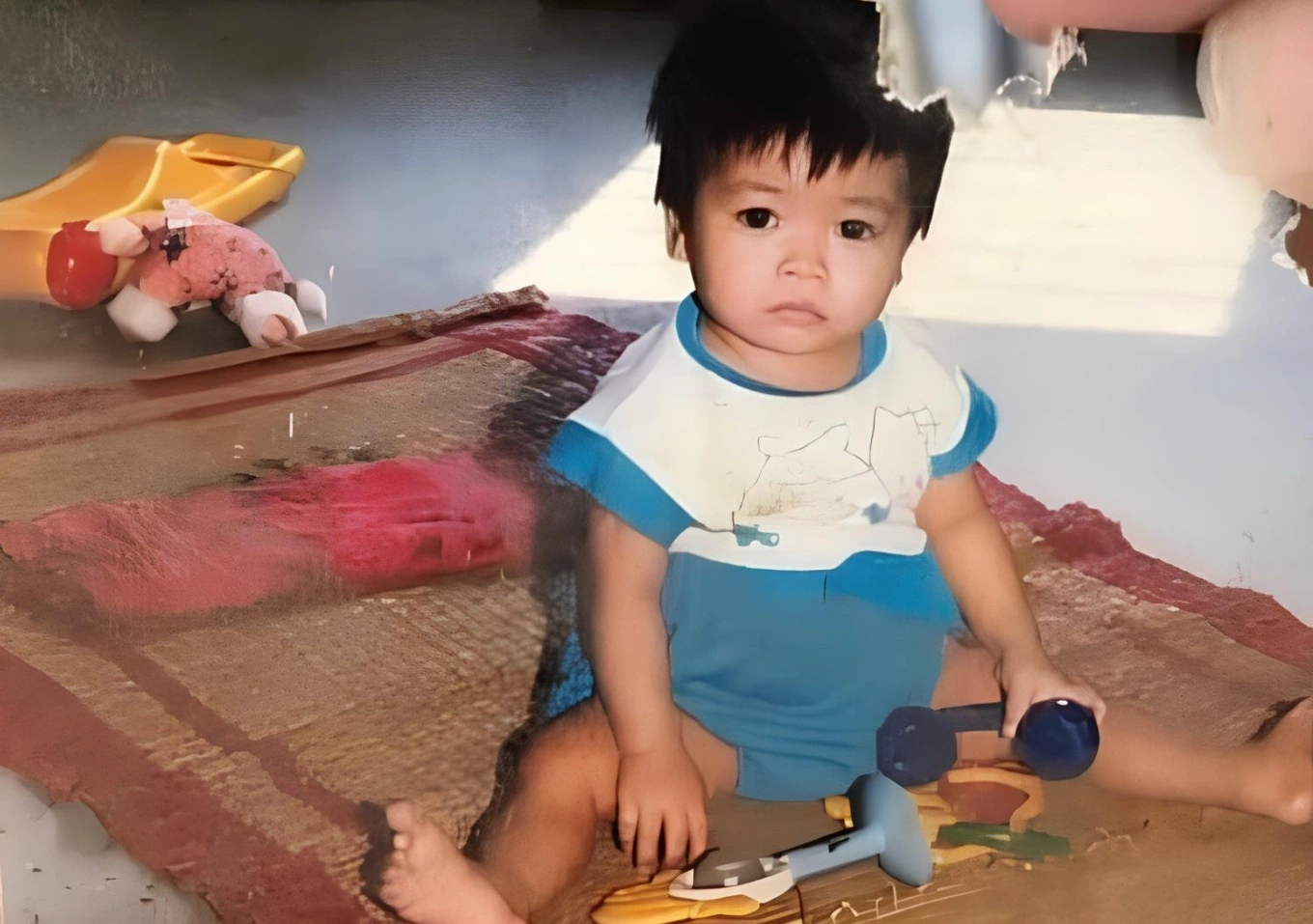 Bị bỏ rơi ở hàng xe máy 30 năm trước, cô gái Việt tha thiết tìm gia đình - 1 Bị bỏ rơi ở hàng xe máy 30 năm trước, cô gái Việt tha thiết tìm gia đình - 1