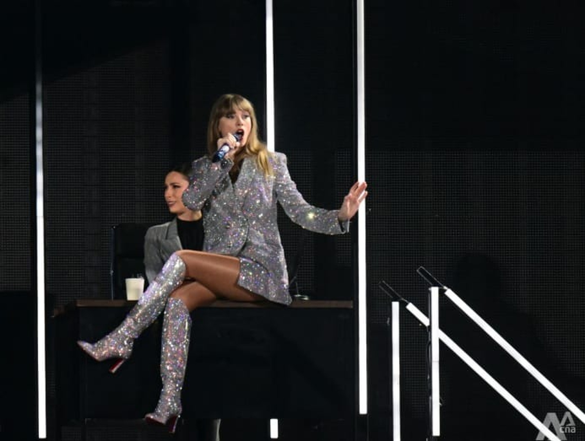 Show diễn gần đạt điểm 10 của Taylor Swift tại Singapore: Điểm trừ là gì? - 7