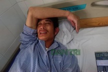 Chuyển tài xế taxi bị “choảng” gạch sang Bệnh viện Việt Đức điều trị