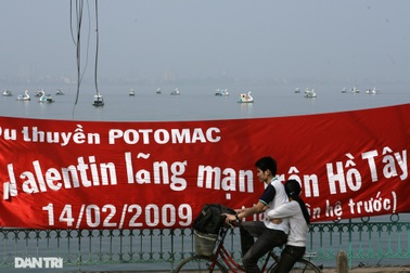 Ngắm cảnh lãng đãng của Hồ Tây cách nay hơn một thập niên