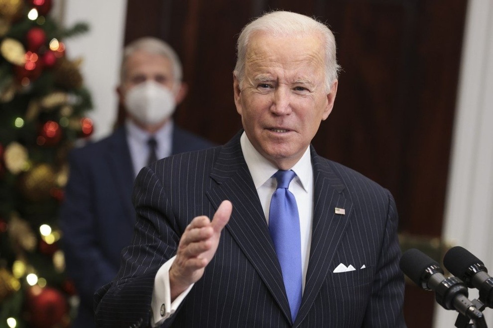 Tổng thống Biden: Không nên hoảng loạn vì biến chủng Omicron - 1 Tổng thống Biden: Không nên hoảng loạn vì biến chủng Omicron - 1