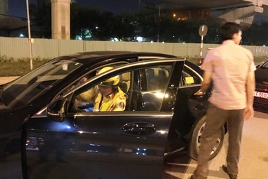 Nhiều ô tô bị tạm giữ sau chiến thắng của tuyển bóng đá Việt Nam