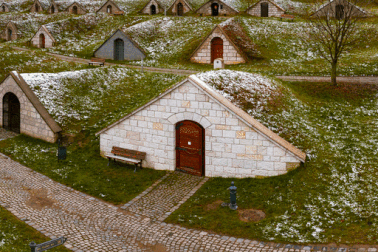 Khu hầm đặc biệt bị nhầm với nhà của người tí hon