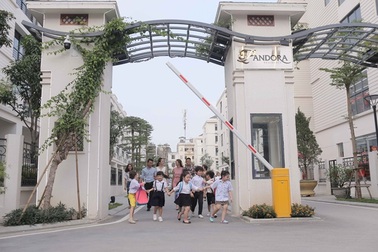 Mua nhà Pandora, một doanh nghiệp may mắn trúng xe Mercedes