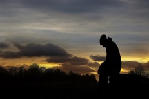 Vì sao đàn ông thất tình đau đớn hơn phụ nữ?