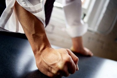 Hai dấu hiệu về người đàn ông bạn cần chia tay ngay và luôn mà không cần hối tiếc