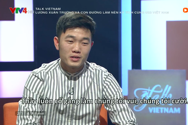 Đội trưởng U23 Xuân Trường “nói xấu” đồng đội bằng tiếng Anh