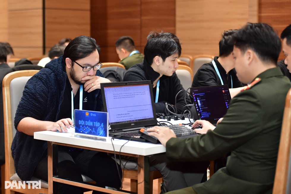 Bộ Công an diễn tập chủ động ứng phó với tấn công mạng - 2