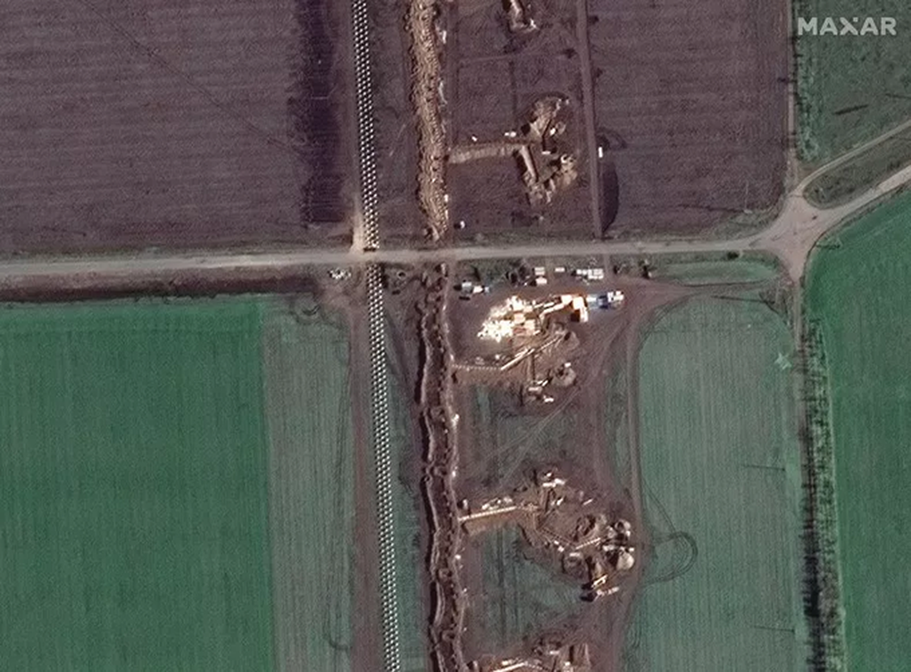 Nga gặp khó khi dựng phòng tuyến ở Kherson chặn Ukraine phản công - 1 Nga gặp khó khi dựng phòng tuyến ở Kherson chặn Ukraine phản công - 1