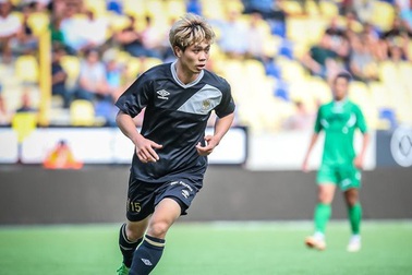 Văn Hậu, Công Phượng chỉ có hai buổi tập chờ đấu Malaysia