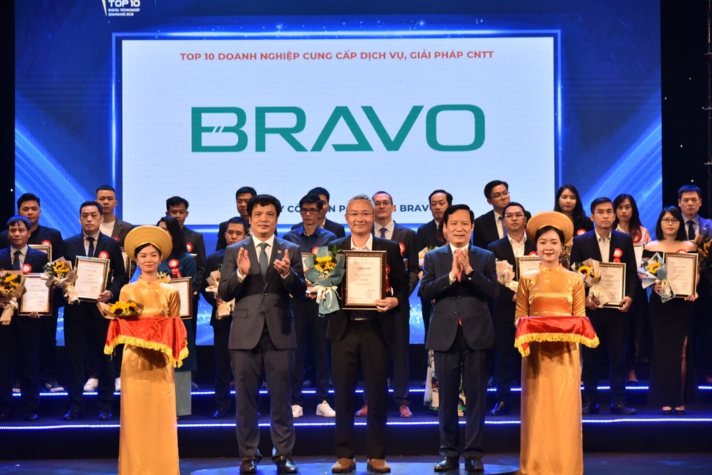 BRAVO vào top 10 Doanh nghiệp Công nghệ số xuất sắc Việt Nam 2023 - 1 BRAVO vào top 10 Doanh nghiệp Công nghệ số xuất sắc Việt Nam 2023 - 1