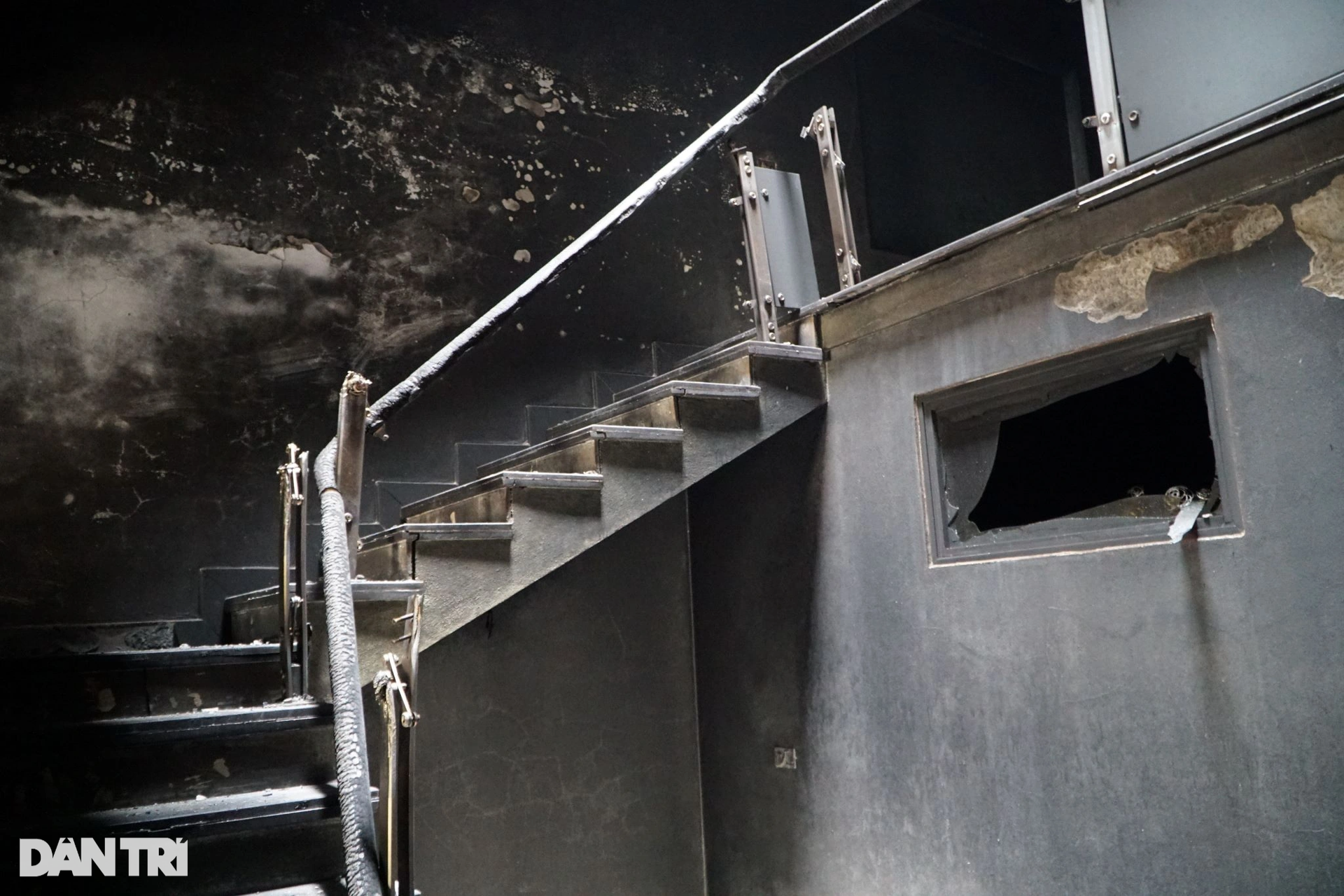 Hỏa hoạn khiến 3 mẹ con thiệt mạng: Đang ngủ nghe tiếng nổ như pháo - 6 Hỏa hoạn khiến 3 mẹ con thiệt mạng: Đang ngủ nghe tiếng nổ như pháo - 6