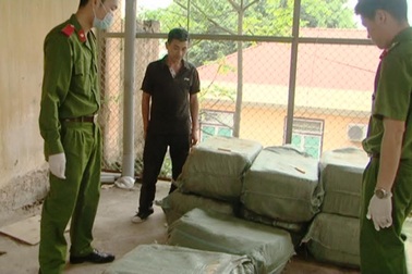 Thu giữ 400kg nầm lợn tẩm ướp hóa chất nhập lậu từ Trung Quốc