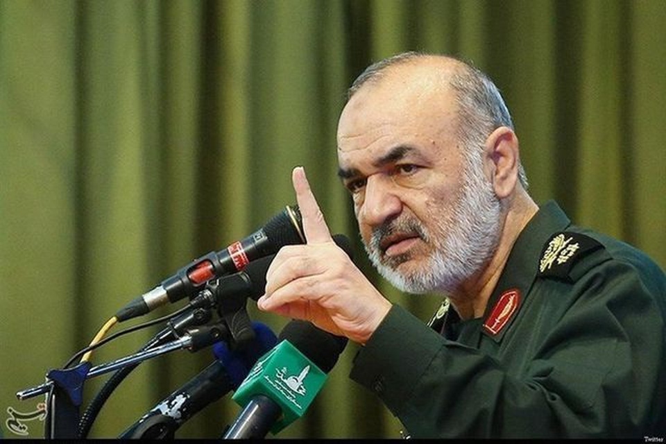 Iran cảnh báo phá hủy tàu chiến Mỹ nếu đe dọa tàu của Tehran - 1 Iran cảnh báo phá hủy tàu chiến Mỹ nếu đe dọa tàu của Tehran - 1