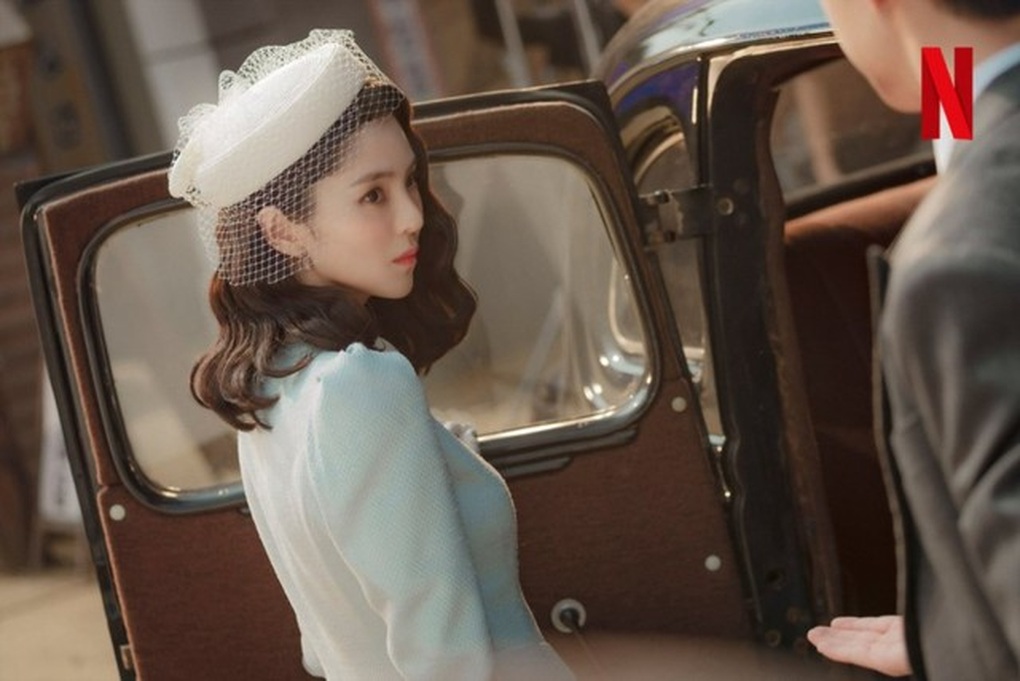 Han So Hee: Minh tinh sở hữu nhan sắc vạn người mê, diễn xuất ấn tượng - 9 Han So Hee: Minh tinh sở hữu nhan sắc vạn người mê, diễn xuất ấn tượng - 9
