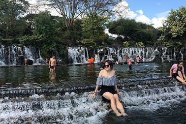 Bể bơi 2 tầng tự nhiên đẹp khó cưỡng ở Đồng Nai