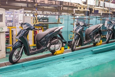 Honda bán ra hơn 2 triệu xe máy năm tài chính 2016