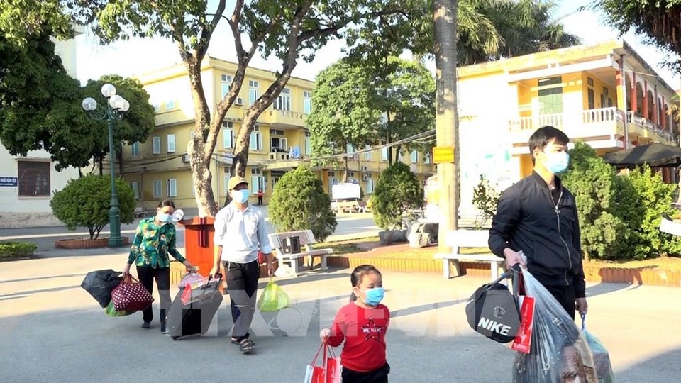 Giải thể Bệnh viện dã chiến số 1 ở Chí Linh - Hải Dương - 1 Giải thể Bệnh viện dã chiến số 1 ở Chí Linh - Hải Dương - 1