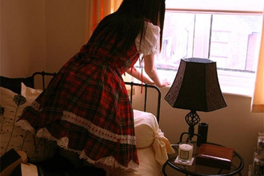 Một ngày trước Valentine, người trẻ lao xao vì thứ 6 ngày 13