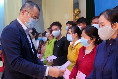 "Không để người lao động chậm lương khi nghỉ Tết"