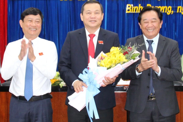 Chủ tịch HĐND tỉnh Bình Dương xin thôi nhiệm vụ trước tuổi nghỉ hưu