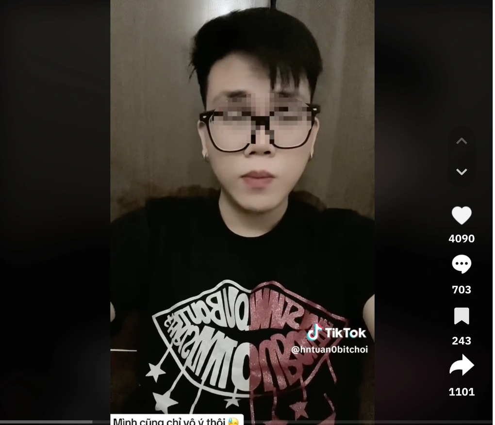 Nghi vấn lộ đề văn: Xôn xao clip nam thanh niên tự nhận đăng đề thi - 1 Nghi vấn lộ đề văn: Xôn xao clip nam thanh niên tự nhận đăng đề thi - 1