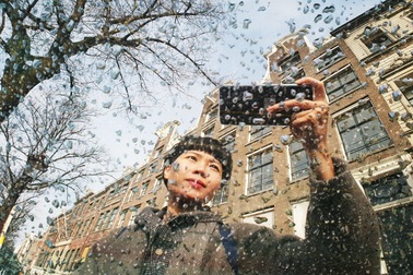 Xiêu lòng trước “phép cộng” giữa Galaxy S9+ và Maika Elan