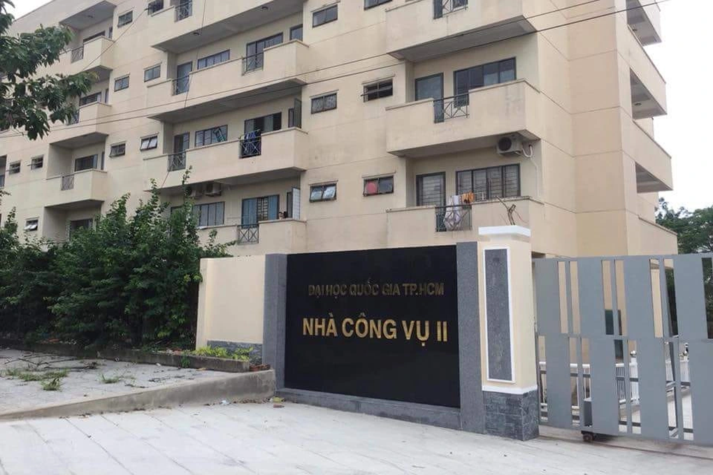 Nam giảng viên đại học chết trong nhà công vụ - 1 Nam giảng viên đại học chết trong nhà công vụ - 1