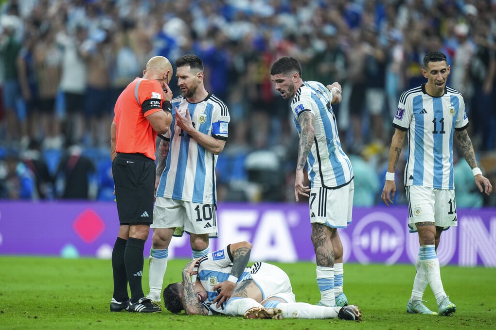 Trọng tài tiết lộ câu nói của Messi sau trận chung kết World Cup - 1 Trọng tài tiết lộ câu nói của Messi sau trận chung kết World Cup - 1