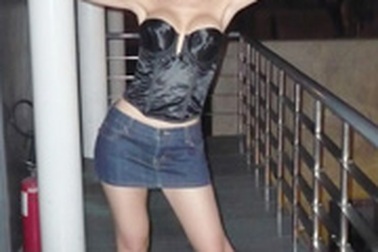 Quỳnh Thy làm người mẫu cho Playboy