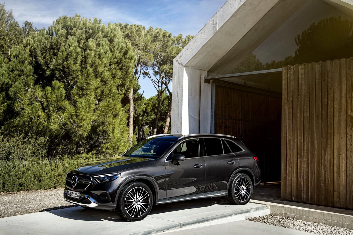Mercedes-Benz GLC 2023 thay đổi ít nhưng quan trọng - 3 Mercedes-Benz GLC 2023 thay đổi ít nhưng quan trọng - 3