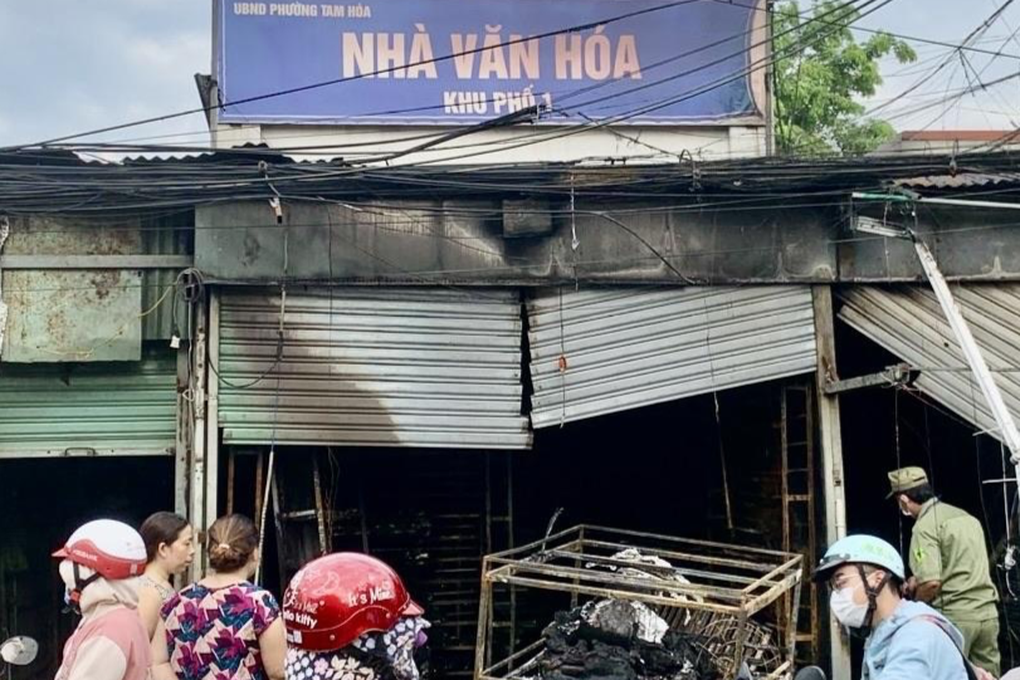Cháy Nhà văn hóa khu phố ở Đồng Nai rạng sáng - 1 Cháy Nhà văn hóa khu phố ở Đồng Nai rạng sáng - 1