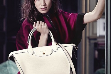 Alexa Chung và chiếc túi Le Pliage® Héritage