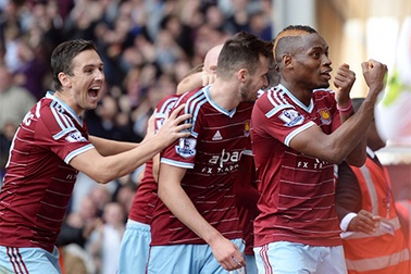 Nhìn lại 90 phút bi thảm của Man City tại Upton Park