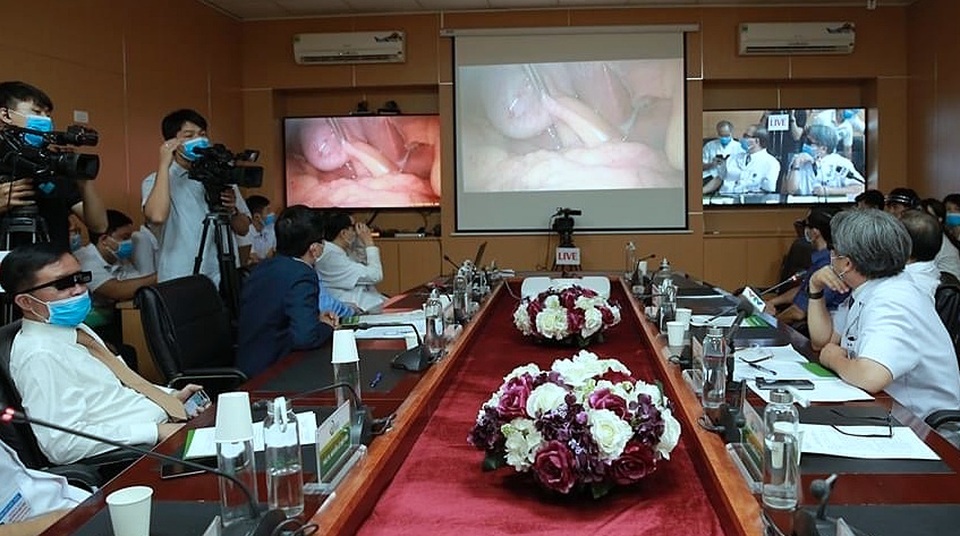 Bác sĩ Bệnh viện Việt Đức “phẫu thuật” từ xa cho bệnh nhân tuyến dưới - 1 Bác sĩ Bệnh viện Việt Đức “phẫu thuật” từ xa cho bệnh nhân tuyến dưới - 1