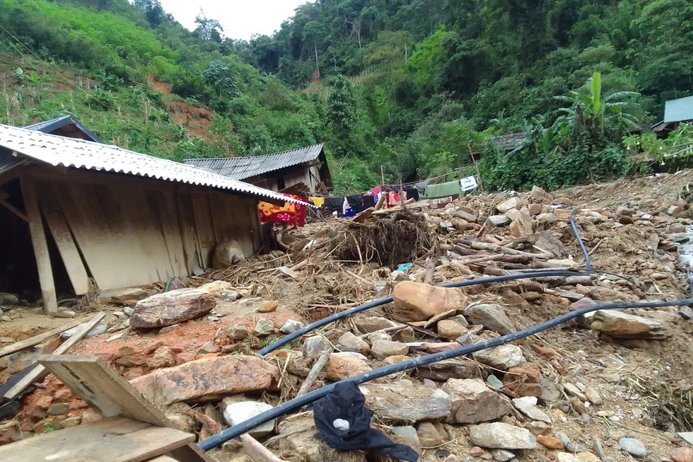 Ký ức khó quên của 24 bạn trẻ bị mắc kẹt ở vùng tâm lũ sau chiến dịch hè - 7 Ký ức khó quên của 24 bạn trẻ bị mắc kẹt ở vùng tâm lũ sau chiến dịch hè - 7