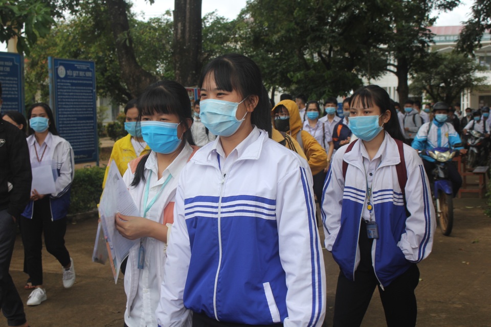 Bày tỏ về trân trọng cuộc sống, thí sinh khen đề Văn hay - 9 Bày tỏ về trân trọng cuộc sống, thí sinh khen đề Văn hay - 9
