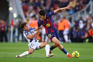 Barcelona soán ngôi đầu bảng La Liga của Real Madrid
