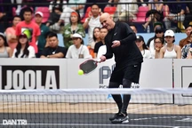 Ben Johns và Andre Agassi trình diễn kỹ năng chơi pickleball tuyệt đỉnh