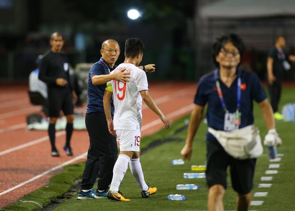 Quang Hải cần 2 tuần nghỉ ngơi, chính thức chia tay SEA Games - 1 Quang Hải cần 2 tuần nghỉ ngơi, chính thức chia tay SEA Games - 1