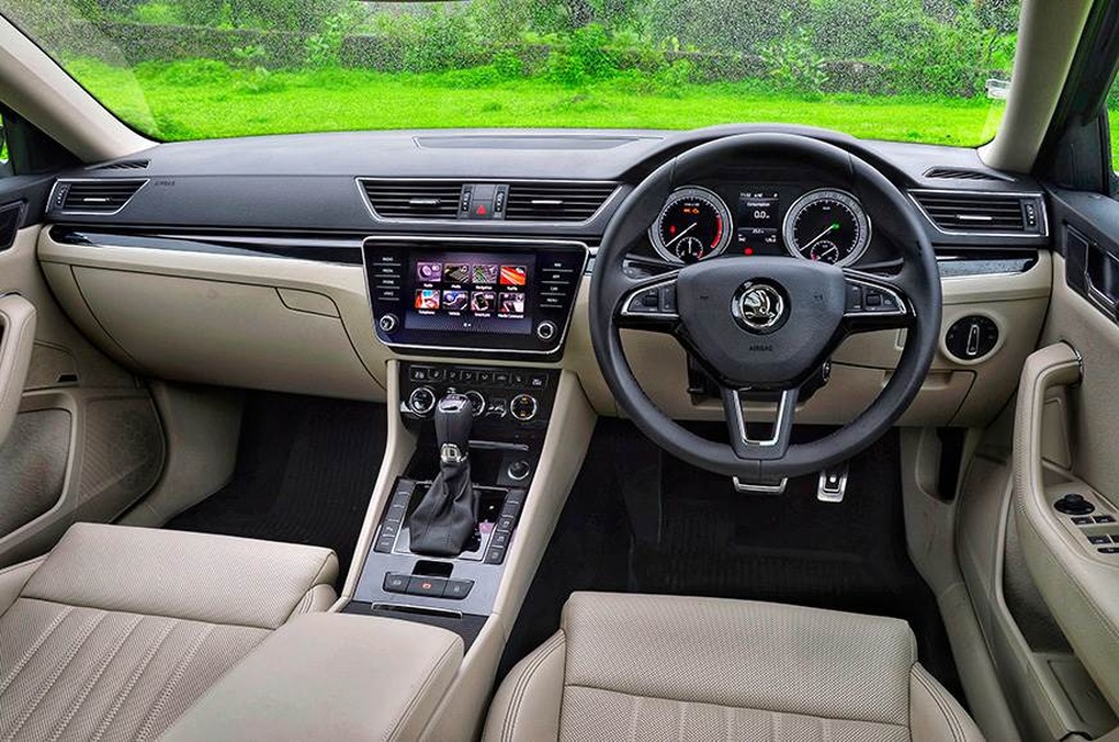 Loạt xe Skoda đổ bộ Việt Nam vào tháng 4, trước mắt sẽ nhập từ châu Âu - 5 Loạt xe Skoda đổ bộ Việt Nam vào tháng 4, trước mắt sẽ nhập từ châu Âu - 5