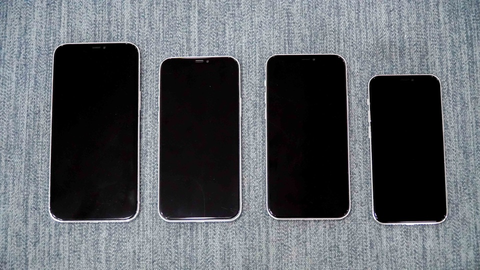 Xuất hiện mô hình 4 chiếc iPhone 12 tại Việt Nam - 5 Xuất hiện mô hình 4 chiếc iPhone 12 tại Việt Nam - 5